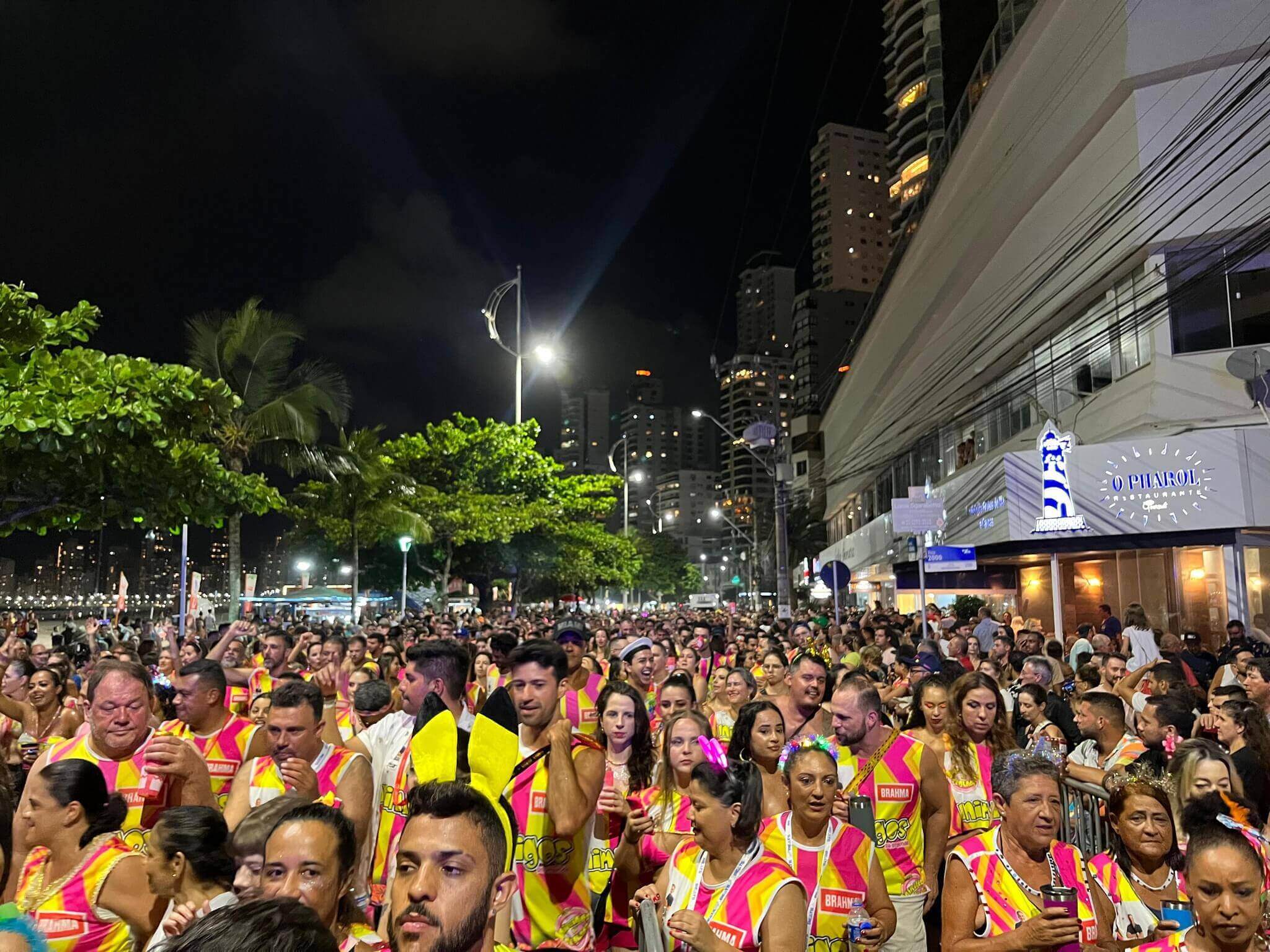 Segunda noite do carnaval registra novamente público de 25 mil pessoas