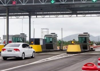 Pedágio que não aceitar cartão de crédito ou débito, motorista tem passa livre em Santa Catarina
