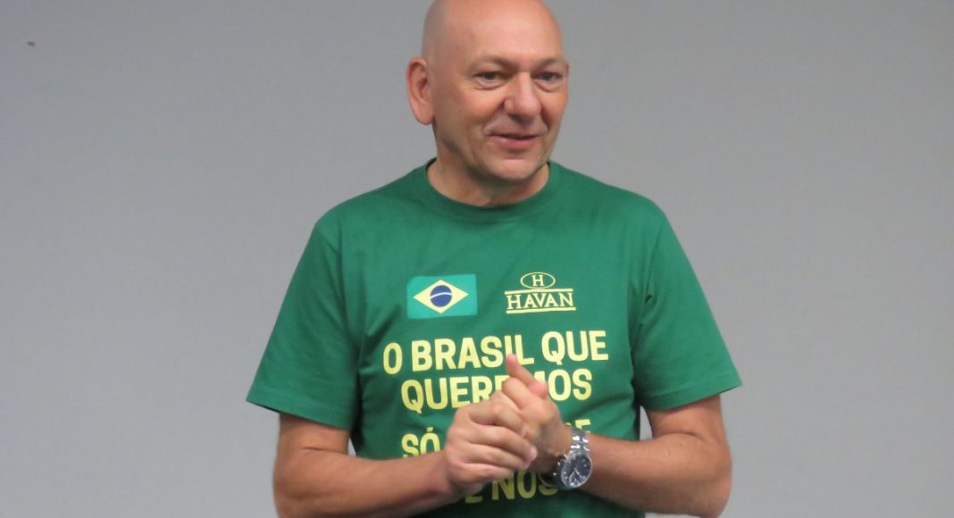Havan suspende contrato de 11 mil funcionários por 60 dias