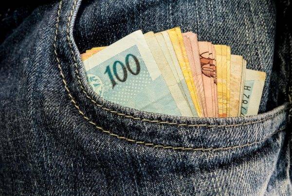 Até quando posso pedir o auxílio de R$ 600 e receber as três parcelas?