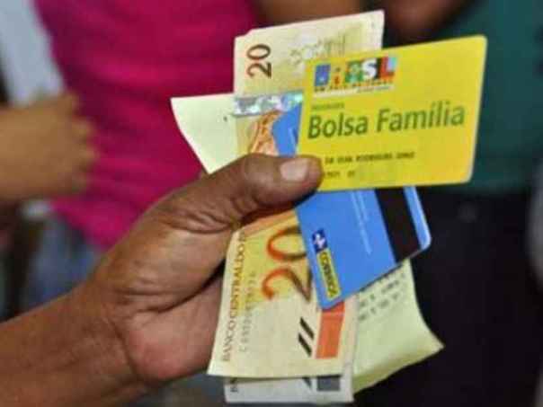 Prefeitura libera auxílio para beneficiários do Bolsa-família que têm crianças na escola
