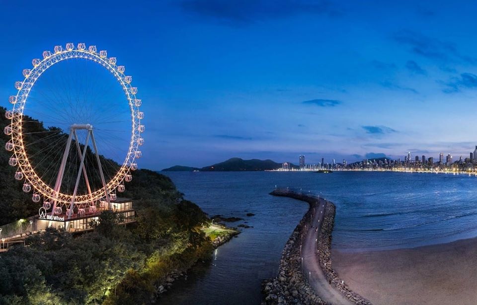Inicia a concretagem das bases da BC Big Wheel, a  roda gigante de Balneário Camboriú.
