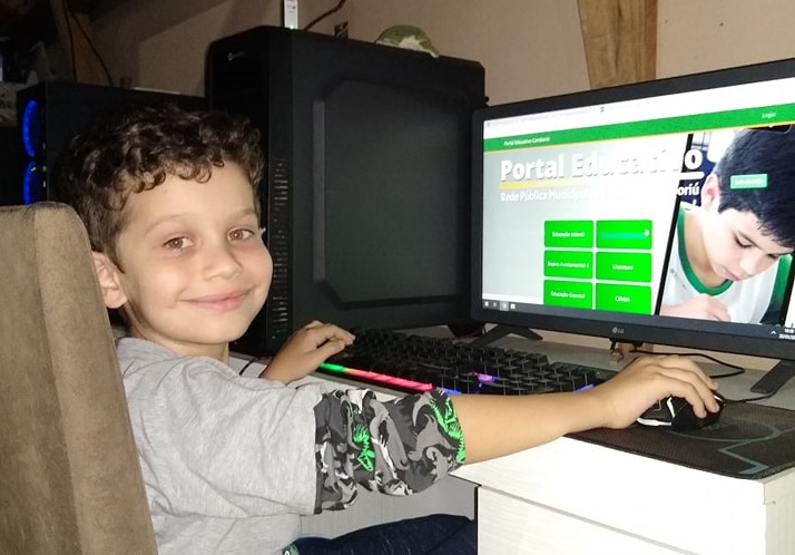 Educação de Camboriú esclarece dúvidas sobre aulas não presenciais