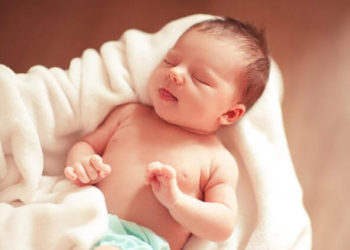 Procon emite nota para planos de saúde atender de graça filhos recém-nascidos dos usuários