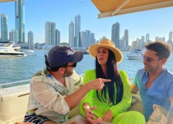 Zezé Di Camargo inaugura iate de luxo em Balneário Camboriú