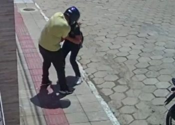 Adolescente de 14 anos é assaltada a caminho da escola em Itajaí