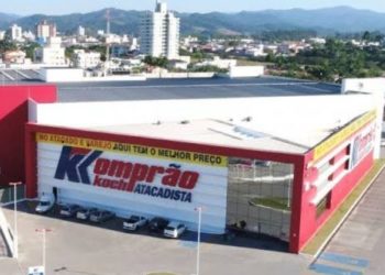 Grupo Koch abre 180 vagas em Balneário Piçarras