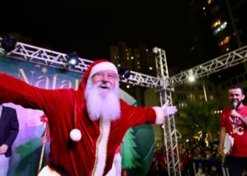 Apresentações artísticas marcam a programação natalina de sexta-feira a domingo em Balneário Camboriú