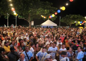 Deputado apresenta projeto de lei para cancelar Carnaval 2022 em todo o Brasil