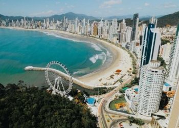 Inauguração do alargamento da faixa de areia de Balneário Camboriú; Como será