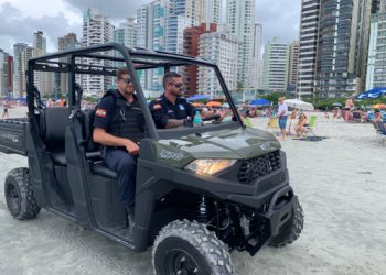 Guarda Municipal inicia patrulhamento com veículos na faixa de areia da Praia Central