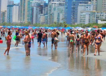 Explosão de casos de síndrome respiratória em Balneário Camboriú após Réveillon