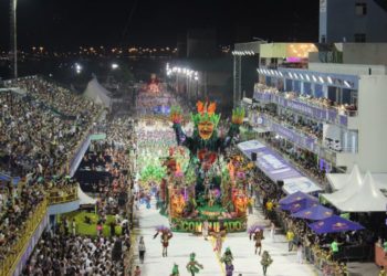 Carnaval de 2022 é cancelado em Florianópolis