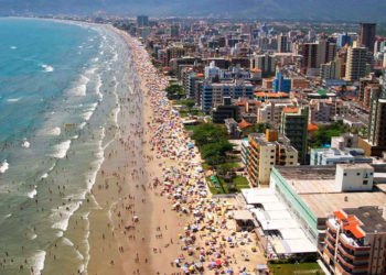 A exemplo de Balneário Camboriú, Itapema também vai alargar a faixa de areia