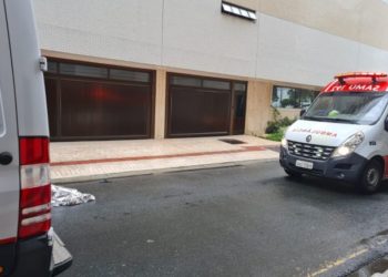 Homem cai de prédio no centro de Balneário Camboriú.