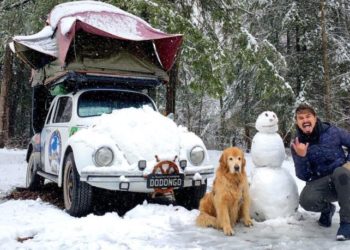 As aventuras de Jesse e Shurastey que partiu de Balneário Camboriú para o Alasca de fusca