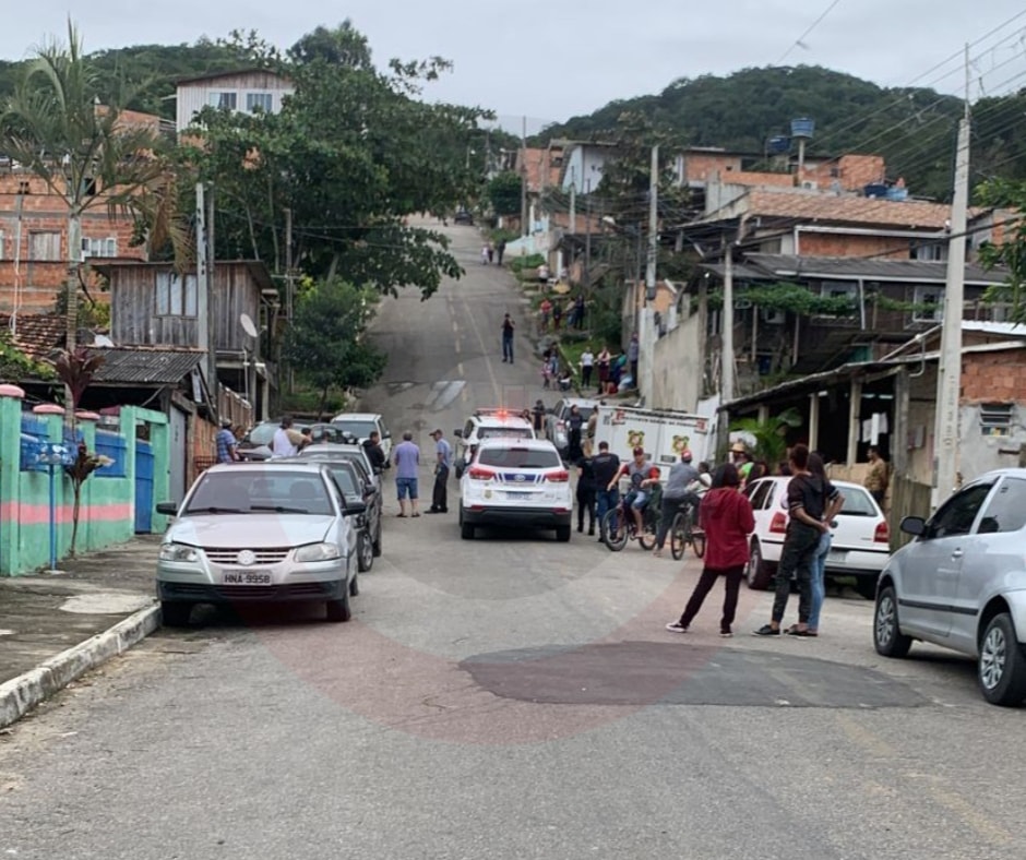 Carro desgovernado atropela e mata idosa em Camboriú