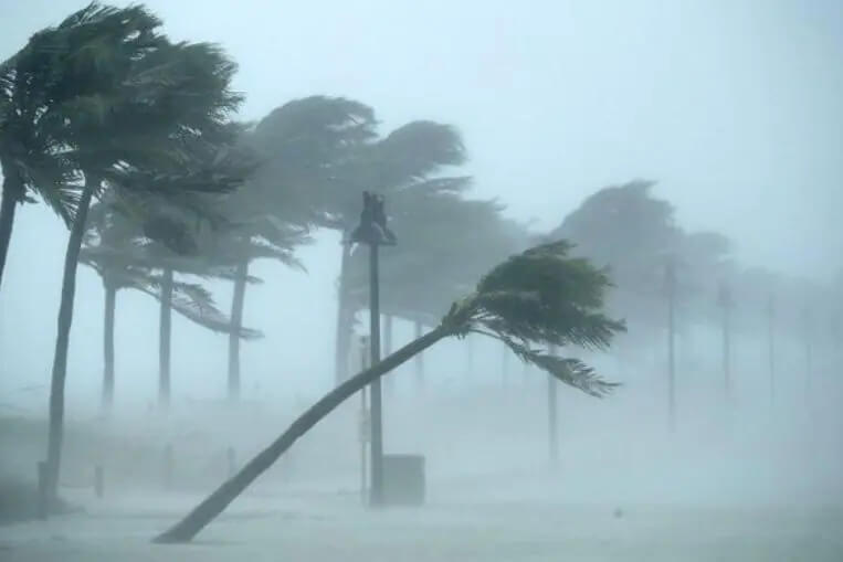 Defesa Civil alerta para possível formação de tempestade subtropical