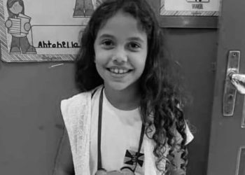 Menina assassinada pelo padrasto está sendo velada em Itajaí