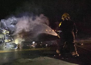 Carro pega fogo e homem morre carbonizado em Tijucas