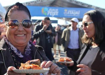 Festa do Peixe vai distribuir 10 toneladas de peixe de graça em Itajaí