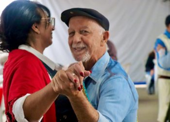 Baile dos Namorados reuniu cerca de 150 idosos em Balneário Camboriú