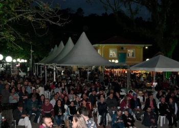 Eventos culturais gratuitos movimentam Balneário Camboriú neste fim de semana