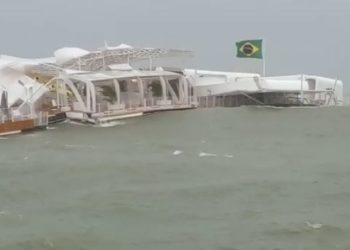 Sócios de clube flutuante que naufragou em BC fazem vaquinha para arrecadar R$ 300 mil