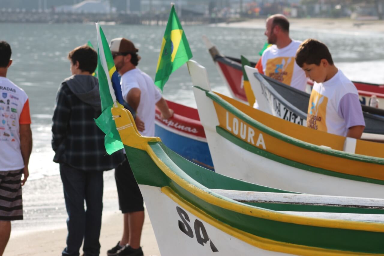  Arrancadão de canoas artesanais