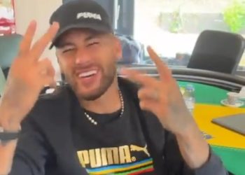 VÍDEO: Neymar declara apoio em Bolsonaro e faz dancinha