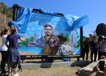 Memorial em homenagem a Jesse Koz é inaugurado em Balneário Camboriú