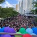 Parada da Diversidade recebe público recorde em Balneário Camboriú
