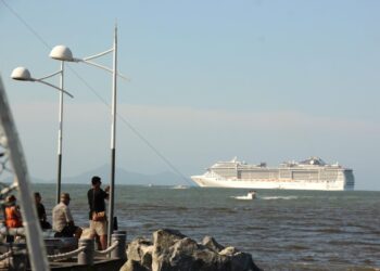 Temporada de transatlânticos em Balneário Camboriú começa nesta quinta-feira