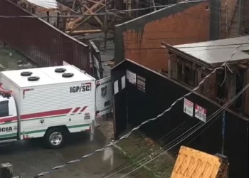 Homem morre eletrocutado no centro de Camboriú