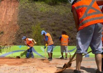 Força-tarefa continua trabalhos de limpeza após chuvas em BC