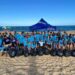 Voluntários recolhem lixo de três praias de Balneário Camboriú