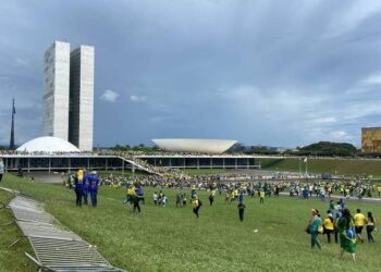 Após invasão ao Congresso, Lula decreta intervenção Federal da segurança do DF