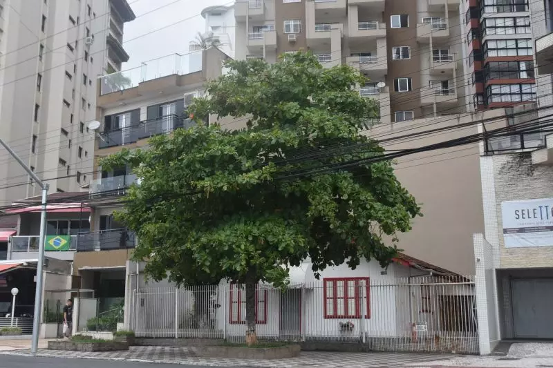 Casinha da avenida Atlântica