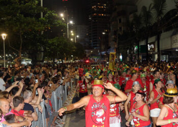 Blocos carnavalescos animam a Avenida Atlântica a partir deste sábado