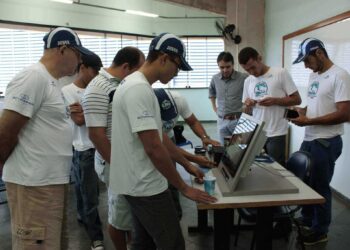 Com salários de R$ 2 mil até R$ 10 mil, treinamento de marinheiros tem inscrições prorrogadas