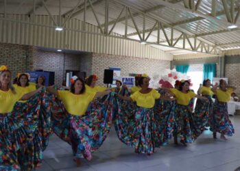 Evento de celebração do Dia da Mulher conta com 250 pessoas