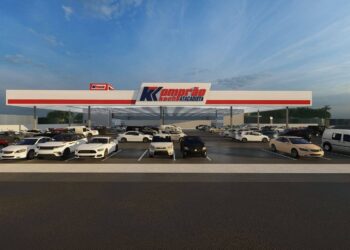 Grupo Koch inaugura nova unidade do Komprão em Camboriú