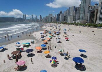 Número de turistas aumentou em Balneário Camboriú em 2023