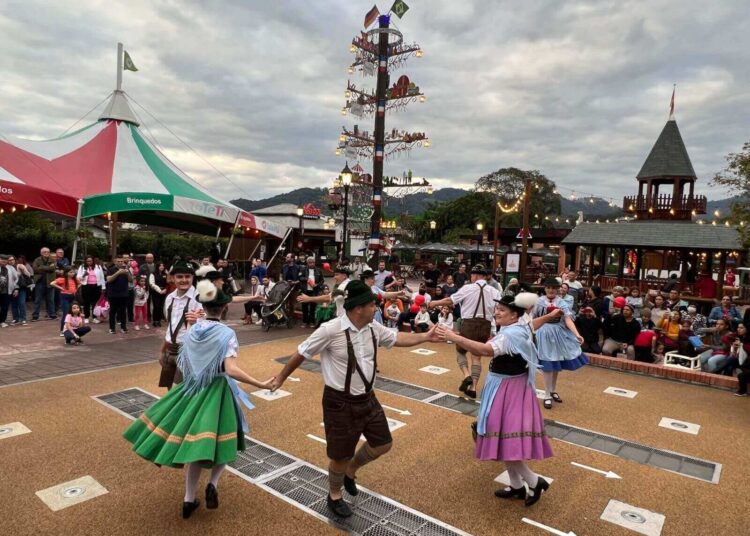 NEVE, DIVERSÃO E CULTURA ALEMÃ