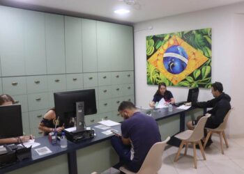 SIME divulga 430 vagas de emprego em Balneário Camboriú