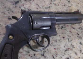 Filho mata pai a tiros para defender a mãe em Camboriú