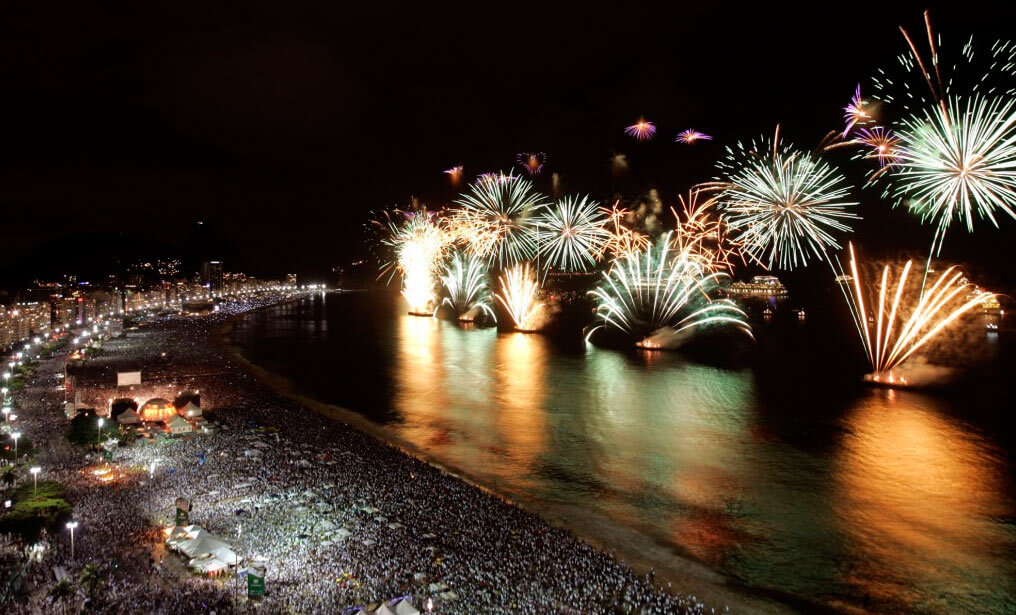 Teste de fogos do Réveillon de Balneário Camboriú