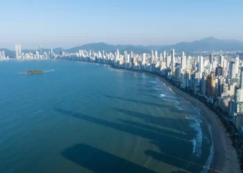Balneário Camboriú vai disparar o preço dos imóveis; diz consultor