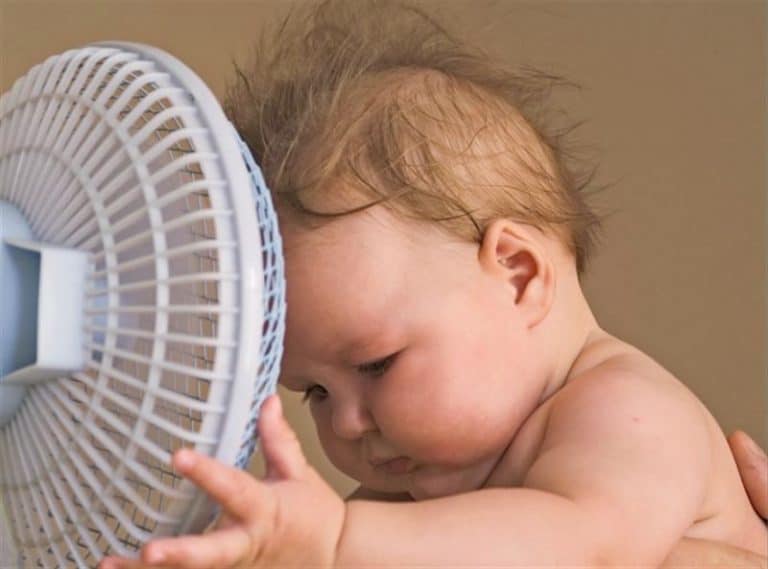 Como saber se o bebê está com calor