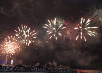 Maior Réveillon da história de Balneário Camboriú atraiu 1 milhão de pessoas para a Praia Central